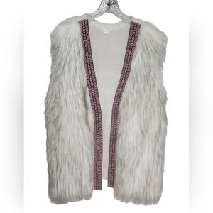 😍 Xhilaration Women's White Faux FurVest Boho Embroidery Tape Trim- Size XL 😍